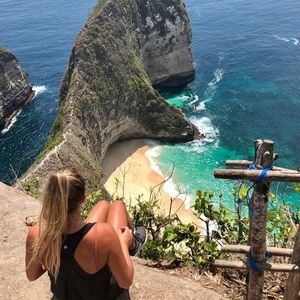 Meet your Posher, Megan